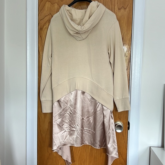 Zara hoodie with satin detail NWT - Picture 4 of 5